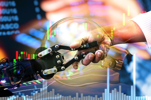 Illustration montrant la complémentarité entre automatisation et intervention humaine dans la gestion des processus