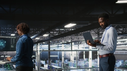 équipe technique en train de structurer une mission de développement collaboratif